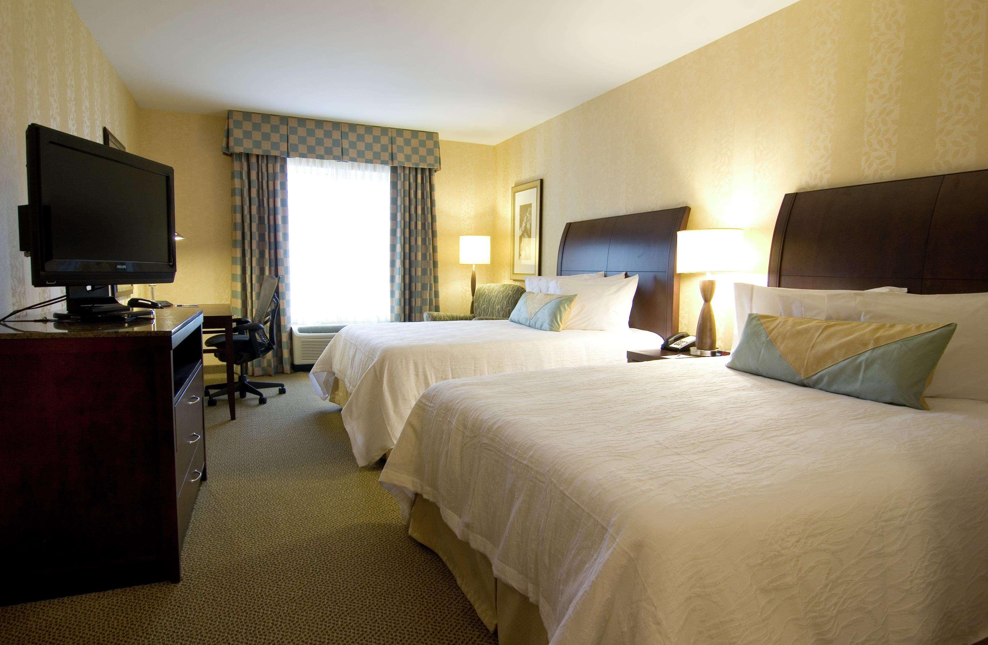 Hilton Garden Inn Detroit/Novi Bagian luar foto