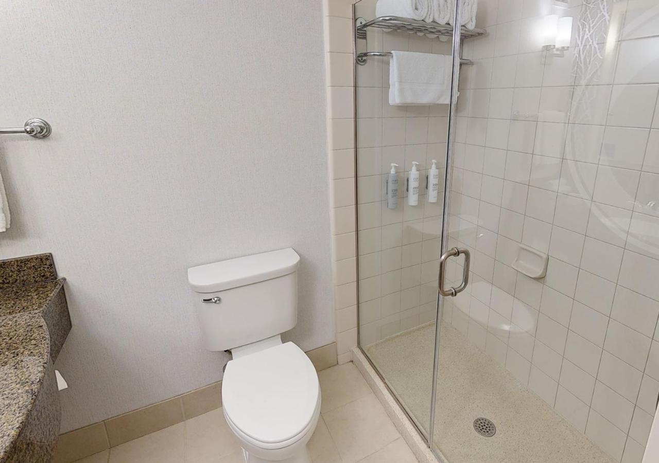 Hilton Garden Inn Detroit/Novi Bagian luar foto
