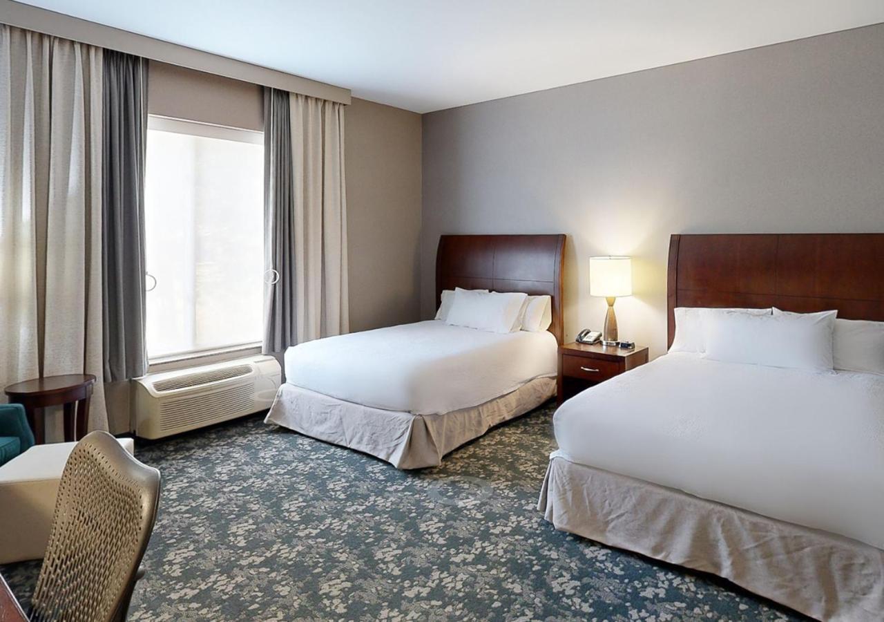 Hilton Garden Inn Detroit/Novi Bagian luar foto